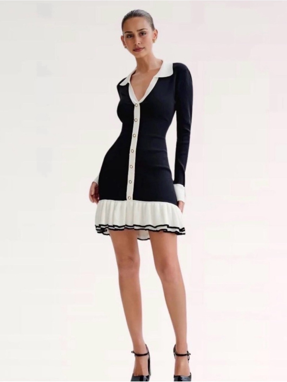 MESHKI Black & Cream Long Sleeve Knit Button Front Ruffle Mini Dress M